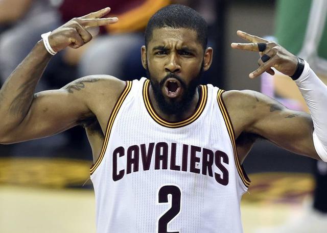 她肩负起另 她肩负起另