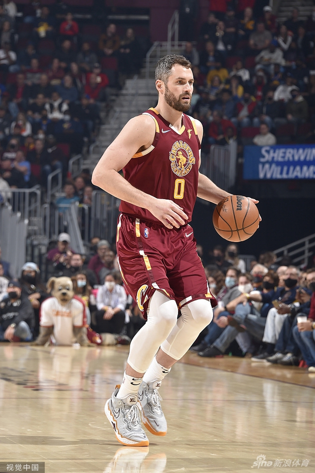 锋A在首秀 锋A在首秀